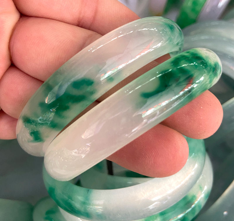 53-66mm Natural white Floating flowers Green Jade jadeite Bangle Bracelet +