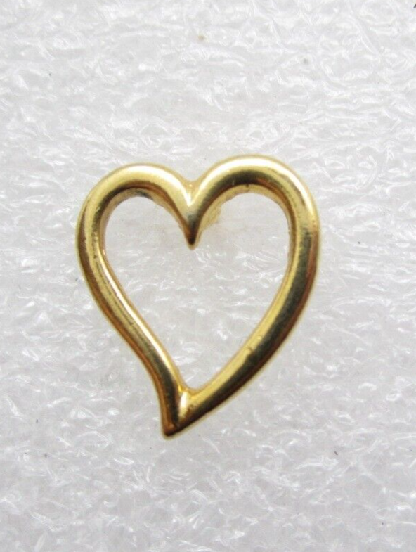 Heart Love Lapel Pin (C977)
