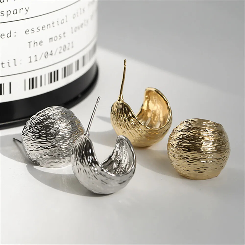 European And American INS Style Metal Texture Simple Earrings Fashion Temperamen