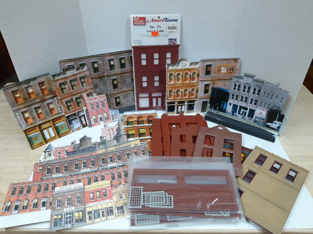 Building Flats For Model RR Layout- Large Lot w/ Variety Of Sizes & Materials