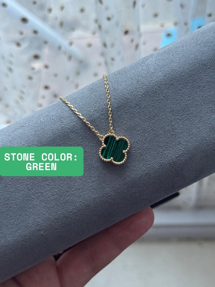 Van Cleef & Arpels Vintage Alhambra Malachite Gold Pendant Necklace