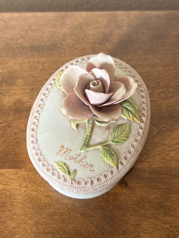 Vintage Floral Porcelain Keepsake Box with Applied Flower Design
