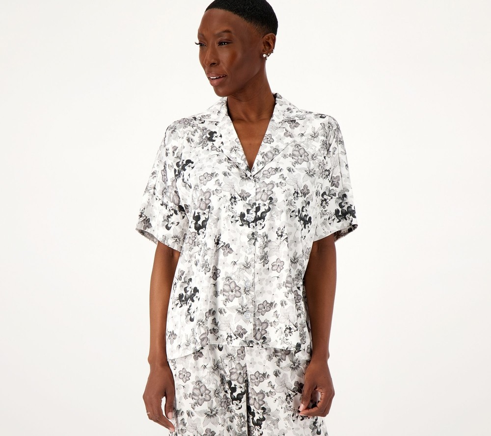 Breezies Women's Sleepwear Sz M Lounge All Over Floral Button Black A574425