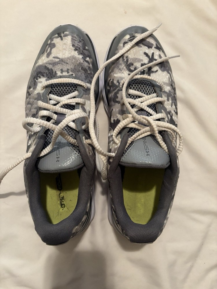 Under Armour Men’s Grey Spine Sneakers