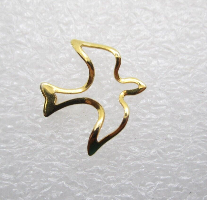 Flying Dove Bird Lapel Pin (D23)