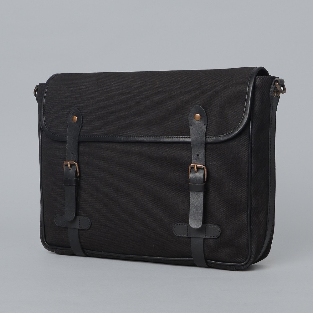Oslo Canvas Messenger Bag