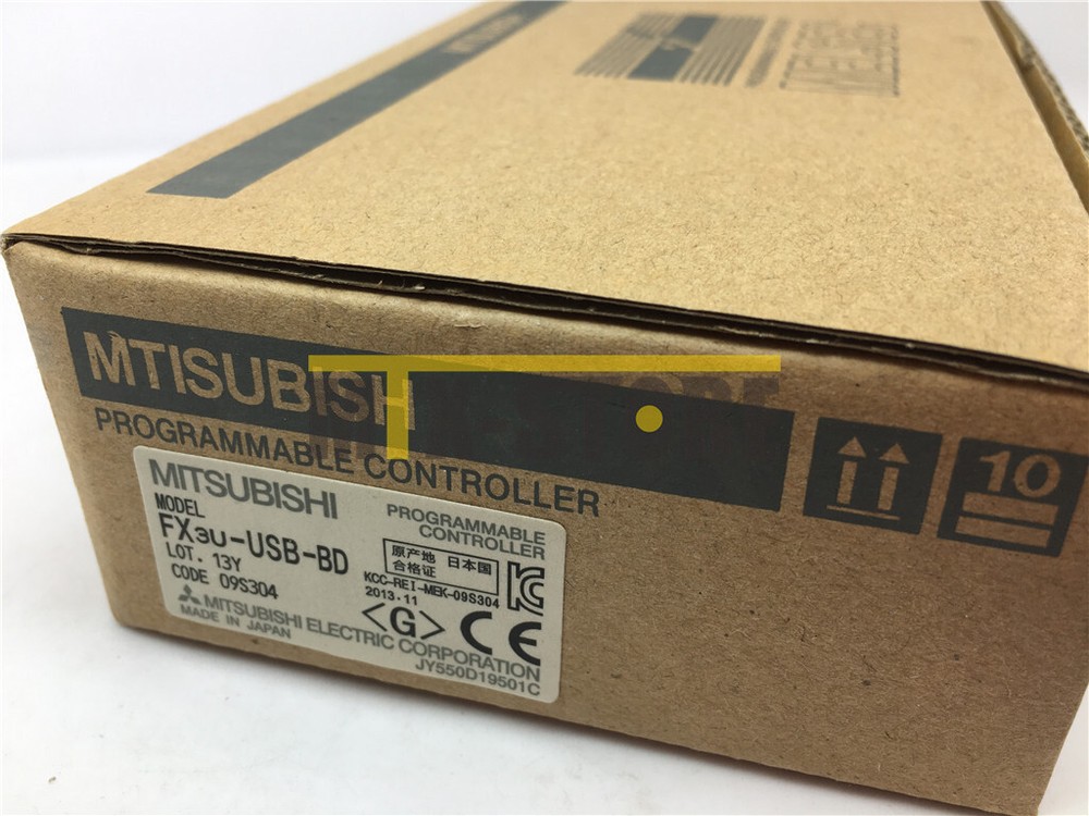 1pcs New Mitsubishi communication extended board FX3U-USB-BD