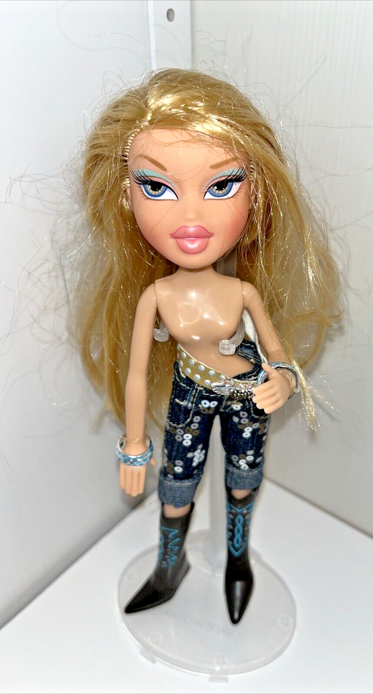 Bratz Cloe 2000s Fashion Doll with Pants Boots Bracelet MGA