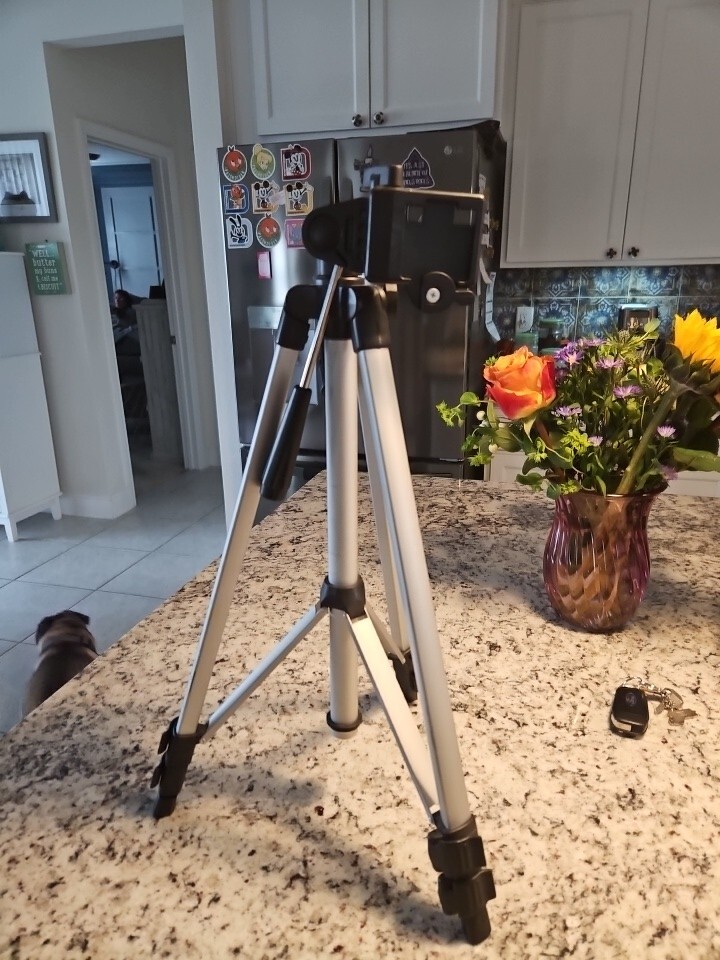 MX 2000 Aluminum Tripod 23