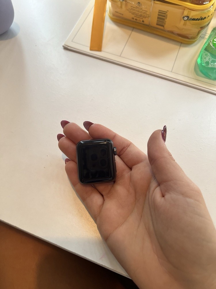 Apple Watch Series 3 38mm Gray Aluminum Smartwatch