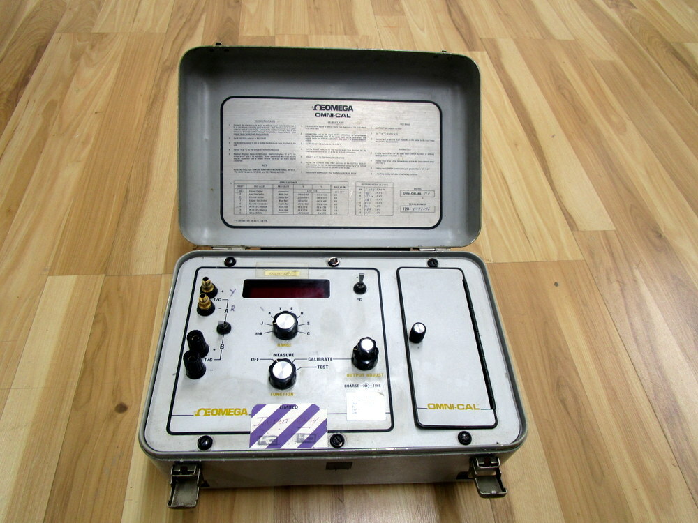 Omega OMNI-CAL-8A-110 Portable Thermocouple Tester OMNICAL8A110