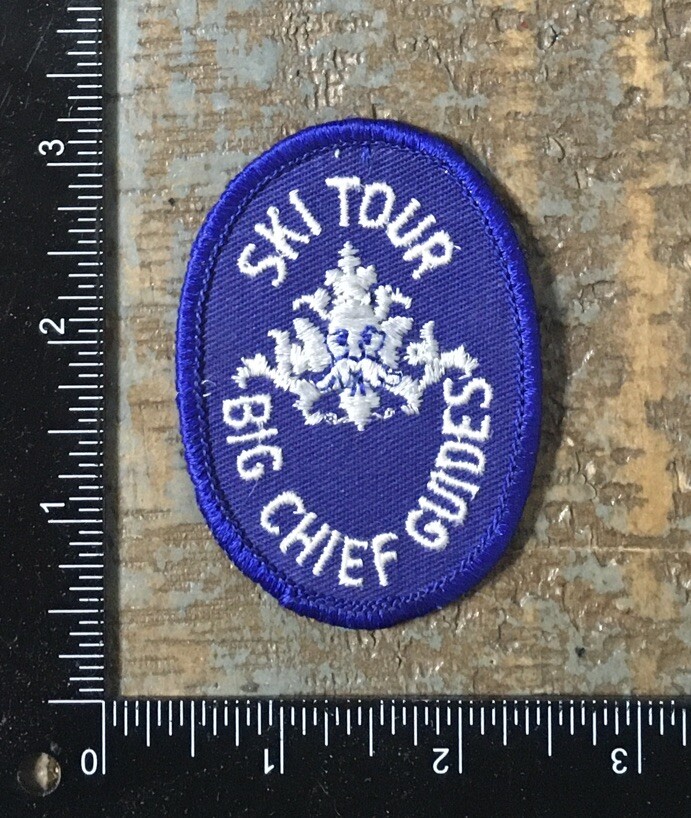 Vintage BIG CHIEF GUIDES SKI TOUR Washington Skiing Souvenir Iron-On Patch 1970s