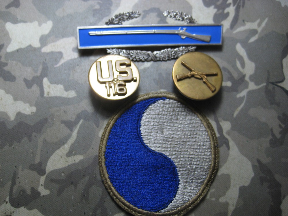 WWII US 116th Infantry Collar Disks Greenback 29th Division Patch Sterling CIB