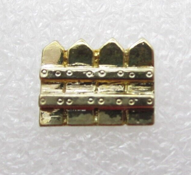 Four Fence Fencing Lapel Pin (C697)
