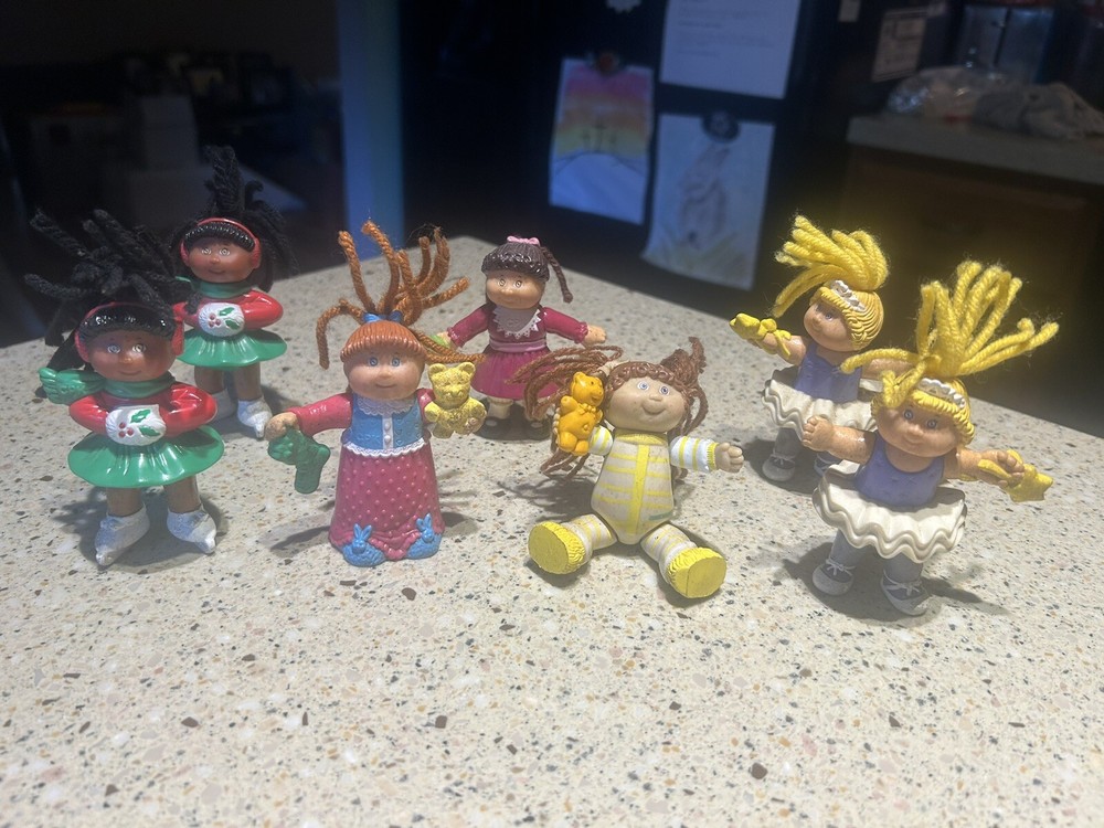 Cabbage Patch Kids McDonald’s Happy Meal Toy Doll Figures 1992 Lot Of 7