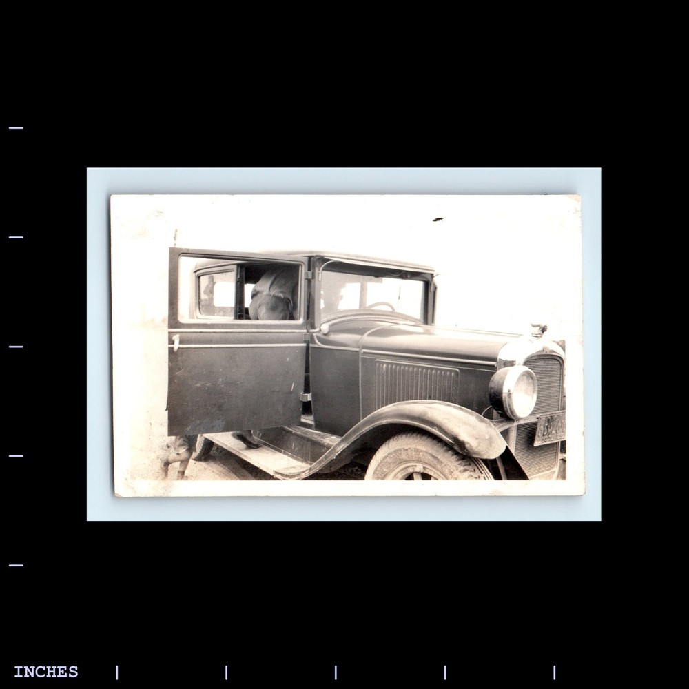 Old Vintage Photo 1929 CLASSIC CAR PONTIAC HOOD ORNAMENT CALIFORNIA PLATES