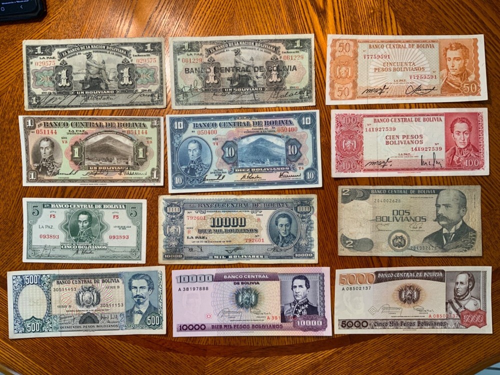 Vintage Banknote lot from Bolivia.
