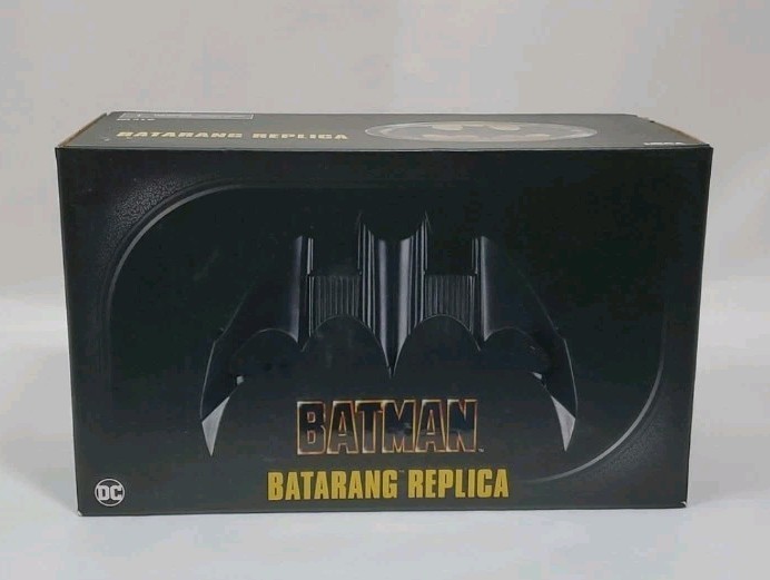 Neca DC Comics Batman 1989 film Prop Replica Batarang with Stand