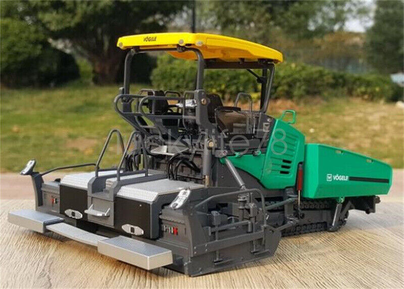 1:35 Scale for WIRTGEN SUPER 1880-3Li Tracked paver Truck  Model