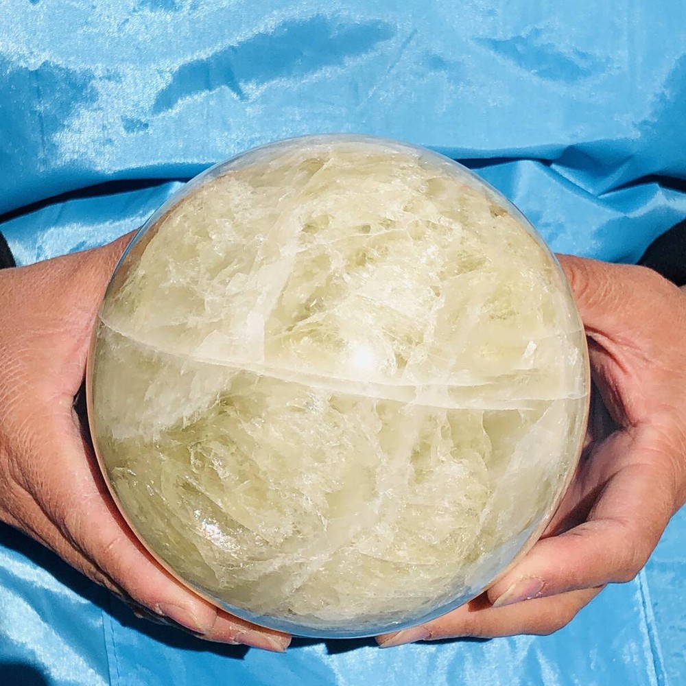 2750G Natural Yellow Quartz Crystal Ball Sphere Mineral Specimen 2880