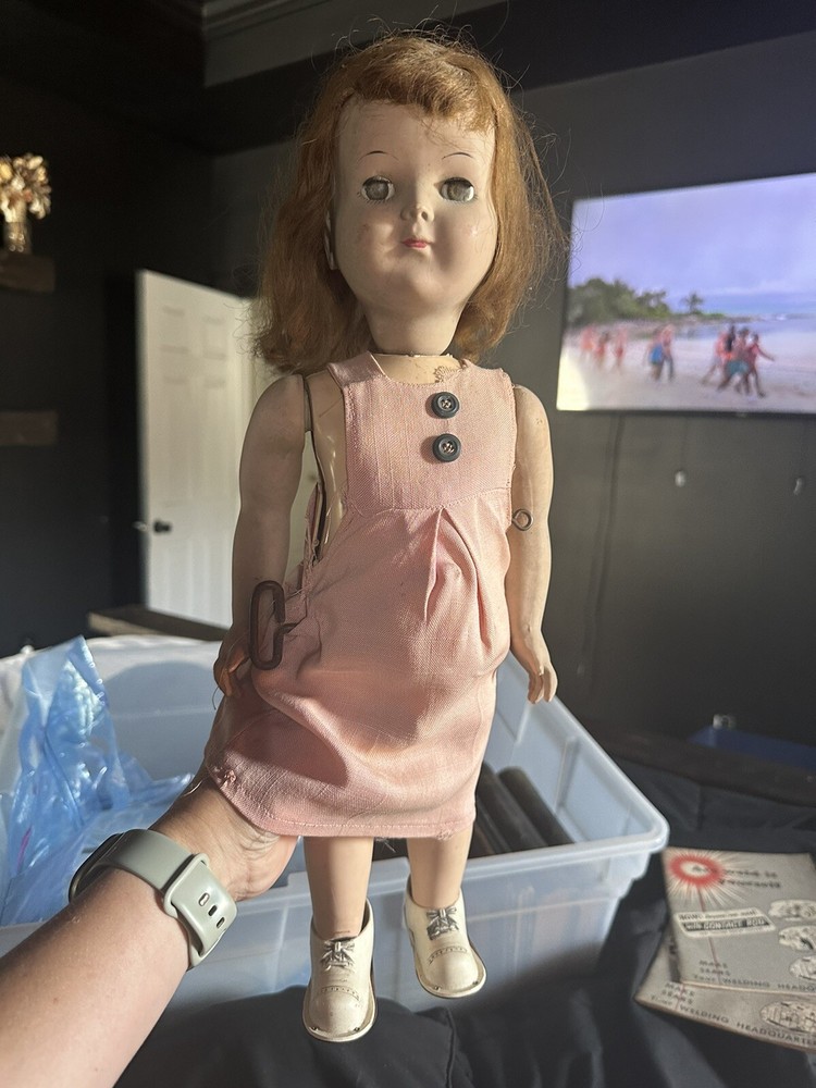 Vintage 1950s Mechanical Wind-Up Walking 18