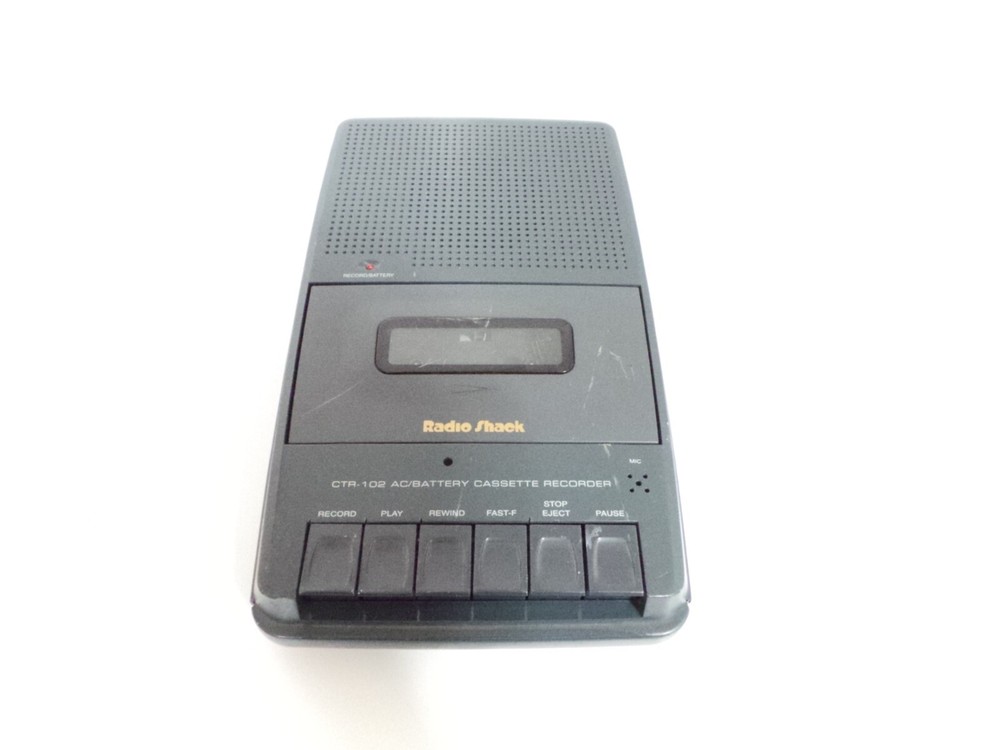 Radio Shack CTR~102 AC/Battery Portable Desktop Cassette Recorder w Microphone