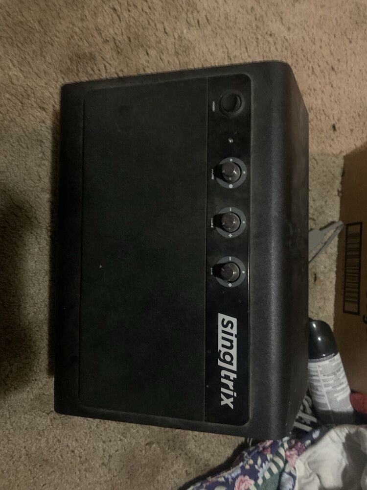 SingTrix Karaoke/Large Speaker With Microphone And Microphone Stand￼