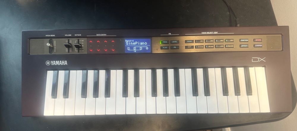 Yamaha Reface DX Mobile Synth  37 Key Synthesizer Keyboard - Black