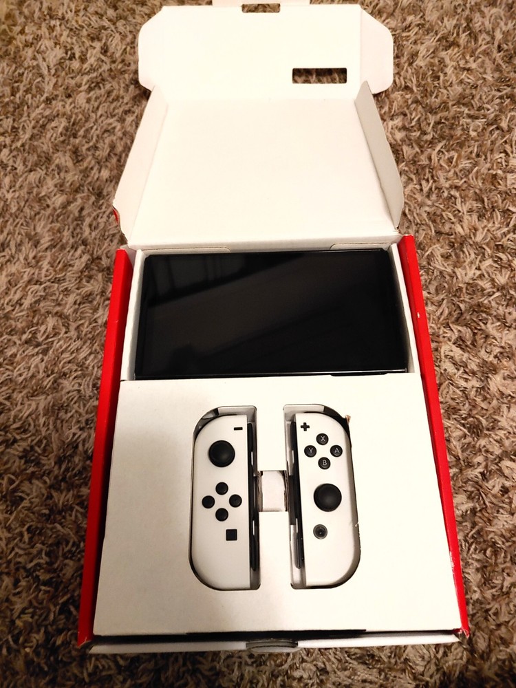Nintendo Switch OLED Model - 64GB/White (HEGSKAAAA)