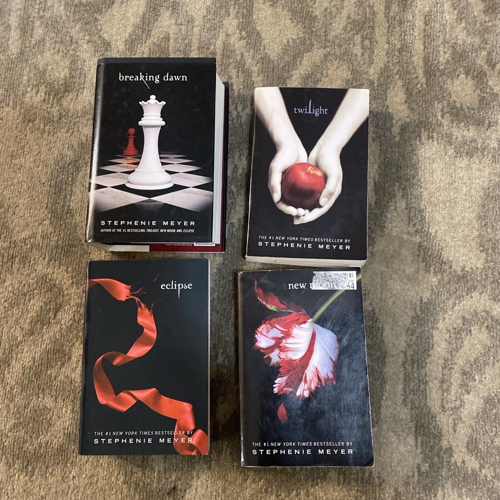 Lot Of 4 Of The The Twilight Journals by Stephenie Meyer, 1 Hard Cover 3 Paper B