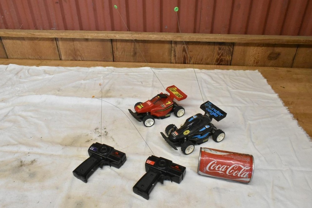 VINTAGE 1989 REMOTE RADIO CONTROL RACE CAR JRL BAND 49 & 27