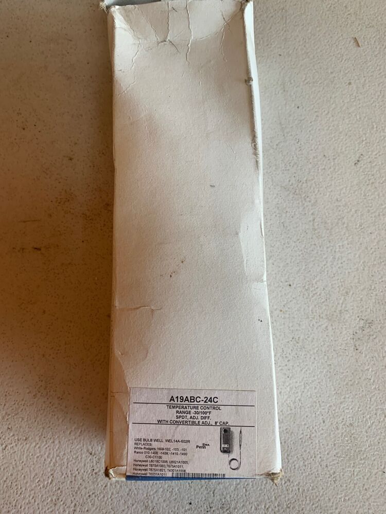 Johnson Controls A19ABC-24C Line Volt Mechanical Thermostat