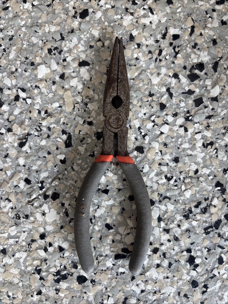 Needle Nose Pliers with Comfortable Round Handles