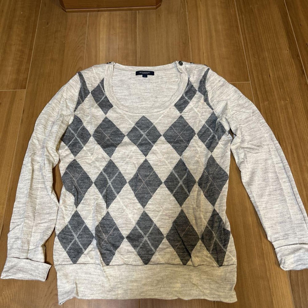 Burberry Diamond Pattern Sweater Gray Size 2 New Quality Style