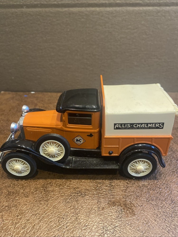 Liberty Classic Vintage Allis Chalmers Model ‘A’ Truck Bank Made By Ertl
