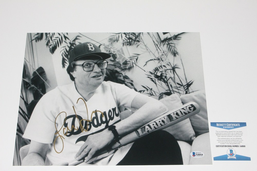 LARRY KING TV CNN NEWS LEGEND POLITICAL HOST SIGNED 11x14 PHOTO BECKETT COA BAS