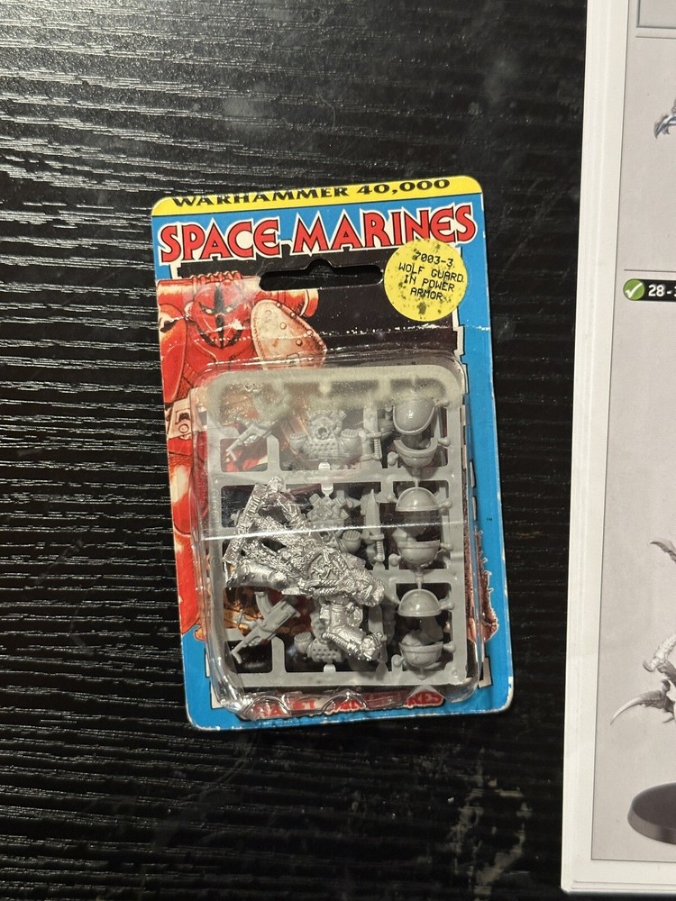 1992 Warhammer 40K Wolf Guard In Power Armor Rare