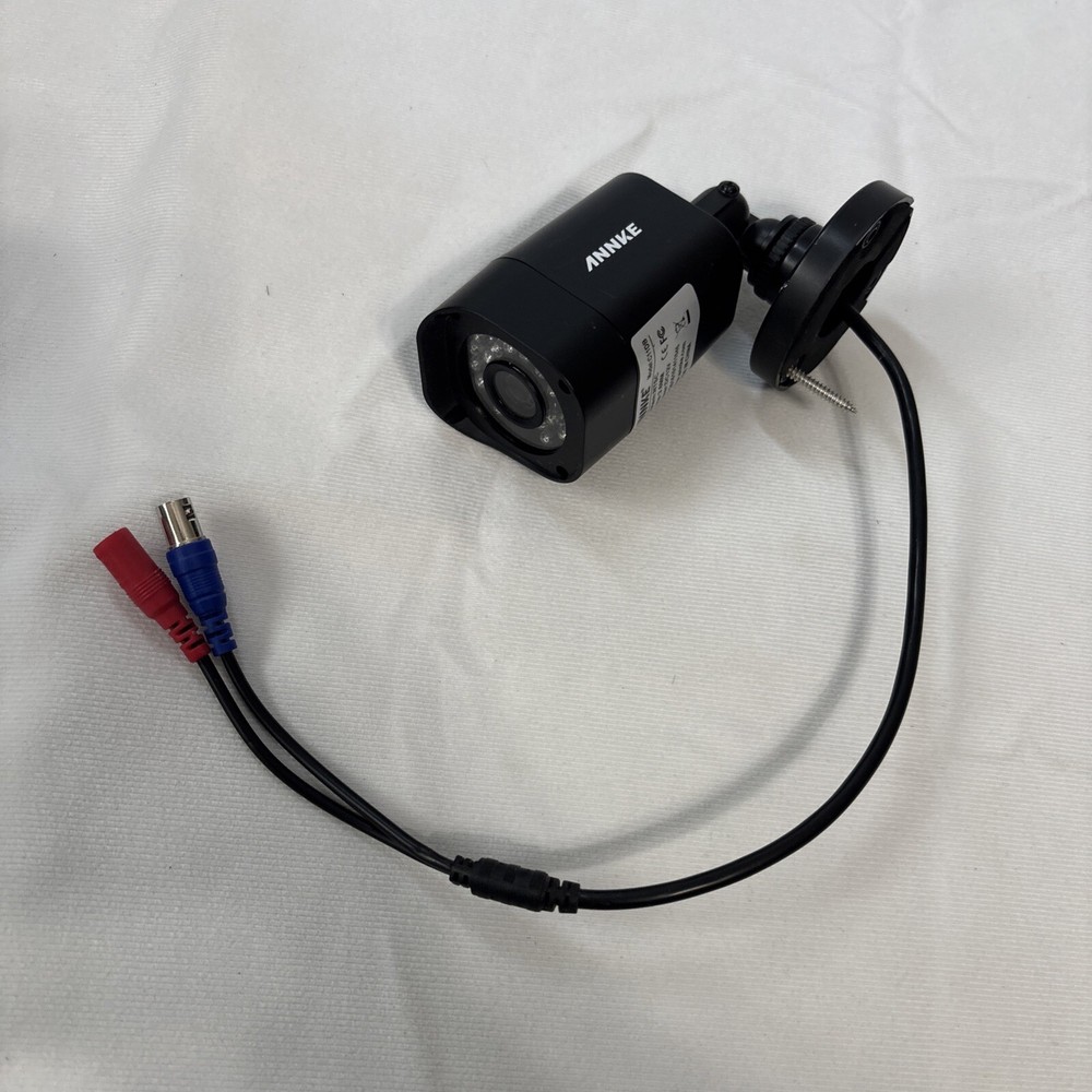 ANNKE C11BX 720p Security Camera with Night Vision - Lightly Used