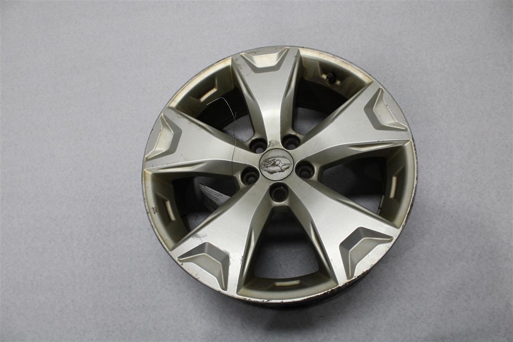 Used Wheel fits: 2015 Subaru Forester 17x7 5 spoke alloy Grade A