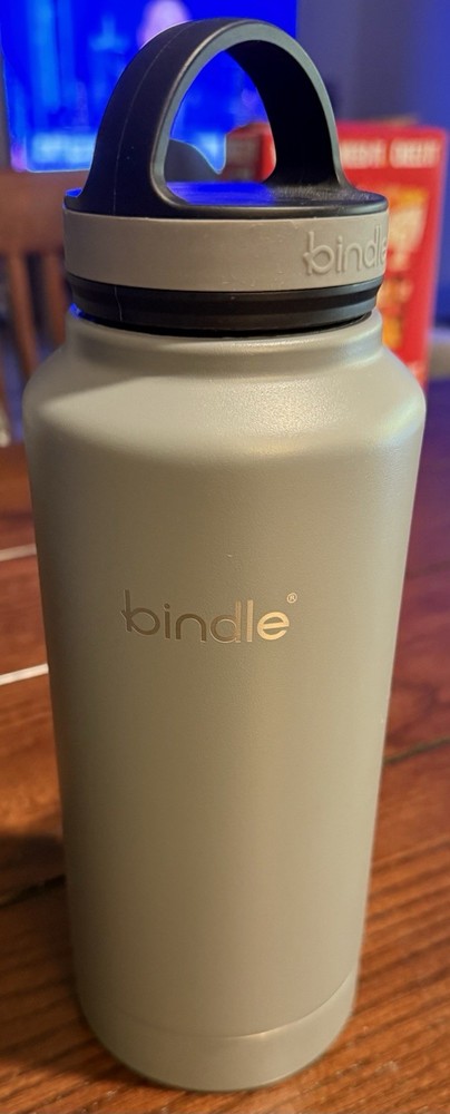 24 oz Double Wall 18/8 Stainless Steel Water Bottle , Secret Storage In Bottom .