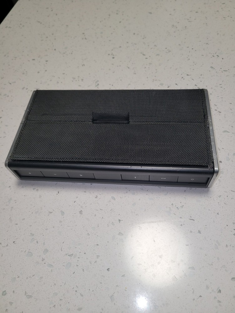 Bose SoundLink Wireless Mobile Speaker - Black (404600)