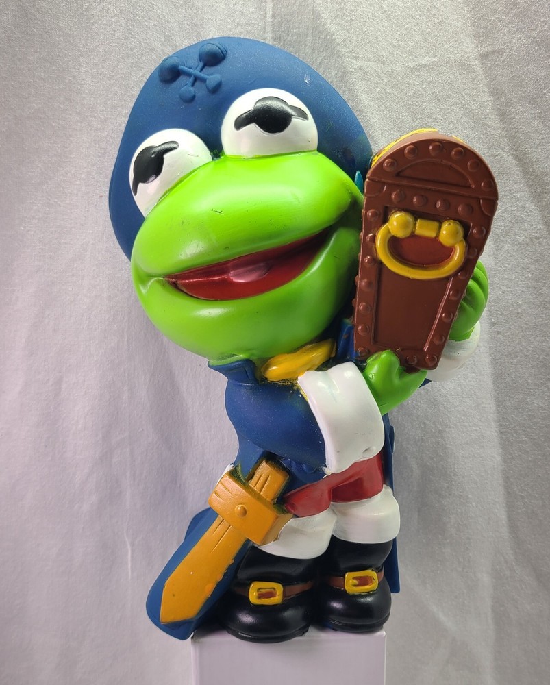 Pirate Kermit The Frog Vintage 1989 Coin Bank Treasure Sword Hat Muppets 10 Inch