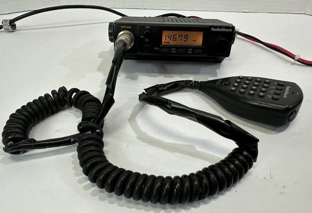 Radio Shack HTX 252 2-Meter VHF FM Mobile Transceiver 25W Ham Radio Mic Works