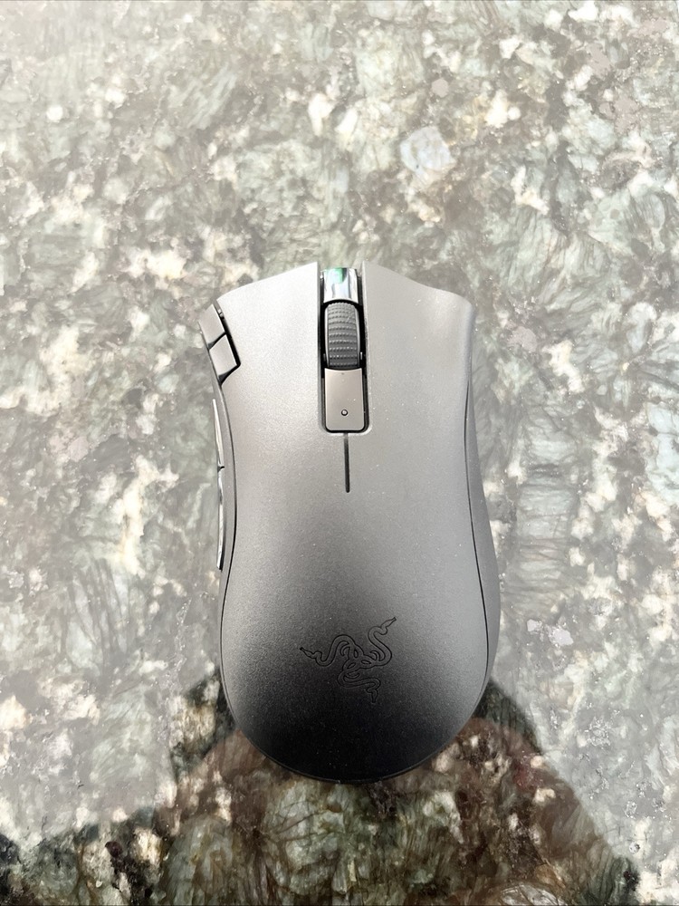 Razer DeathAdder V2 X Hyperspeed Wireless Ergonomic Mouse with Full Kit