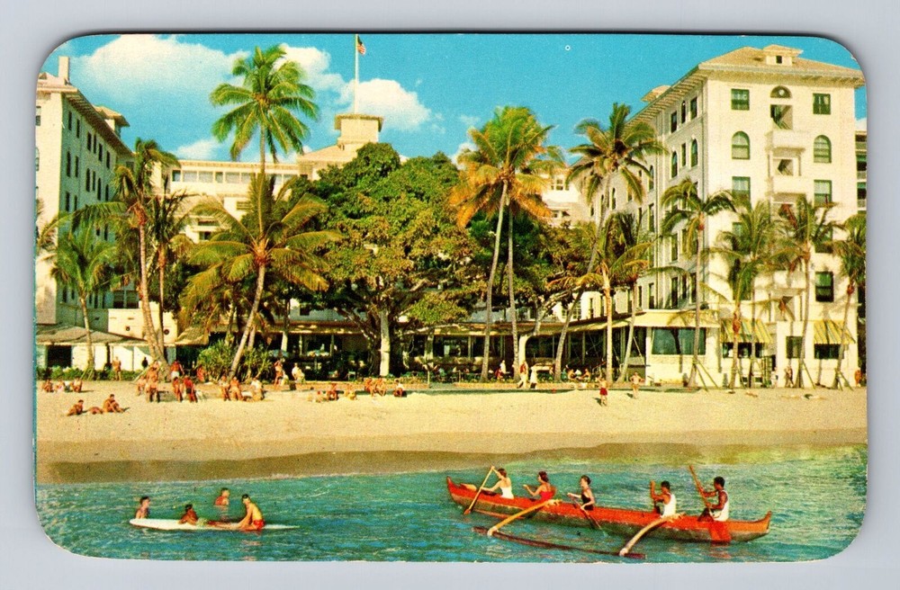 Waikiki HI-Hawaii, Banyan Court, Moana Hotel, Souvenir, Vintage Postcard
