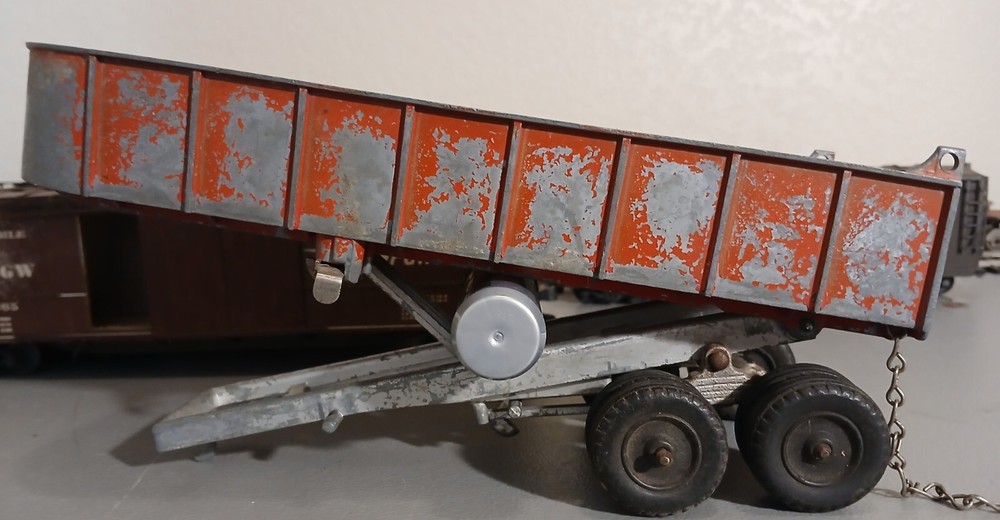 HUBLEY RED END DUMP MATERIAL TRAILER