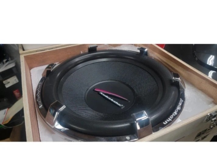 Audiobahn AW1505N 15-Inch High-Performance Subwoofer Brand New