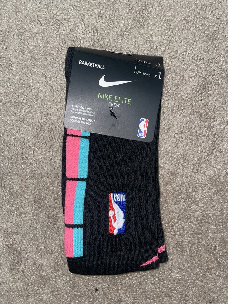 Size Large or 8-12 Mens-Nike Elite Dri-Fit NBA Basketball Crew Socks Black/multi
