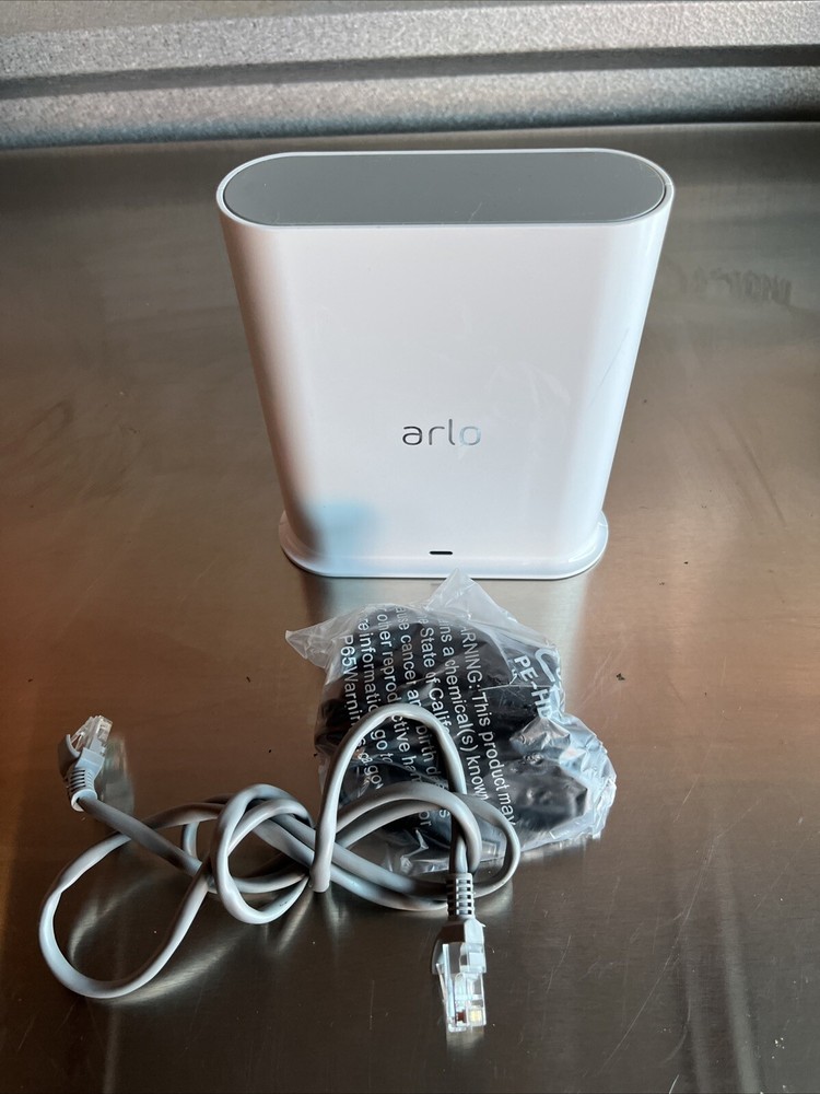 Netgear Arlo Ultra VMB4540 Smart Hub Base Station (No Cameras/ Cable) TESTED