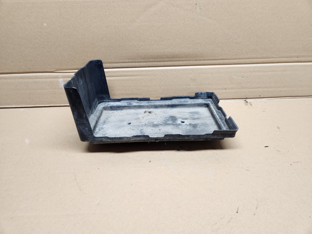 ✔ 2001-2005 Honda Civic 1.7L Lower Battery Cover Box OEM Tray